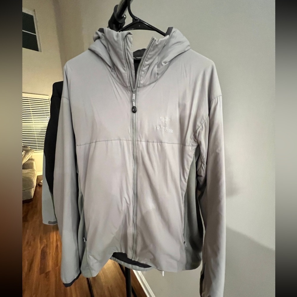 Arc’teryx atom lt hoody